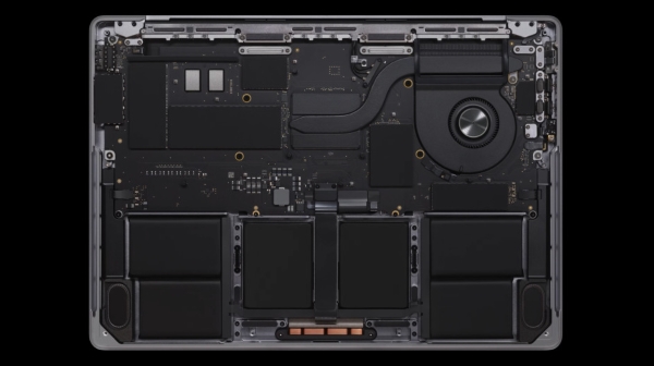 MacBook Pro M3 trang bị quạt tản nhiệt làm mát